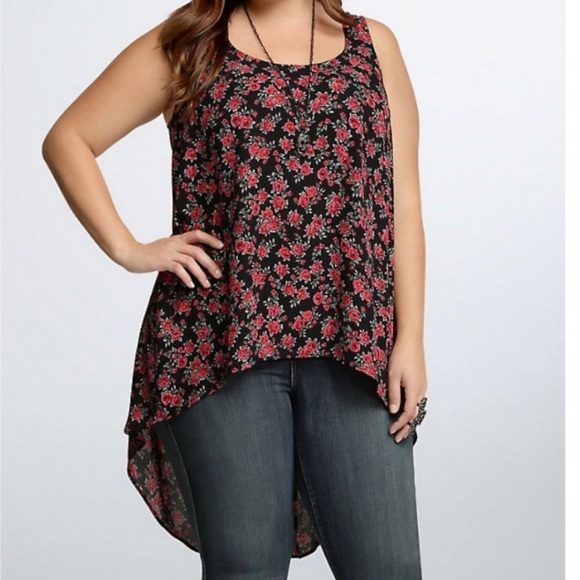 Torrid Red Black Rose floral tank. - Picture 8 of 9